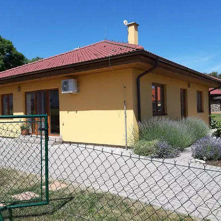 アパート Apartman U Kadlecku Nové Hrady